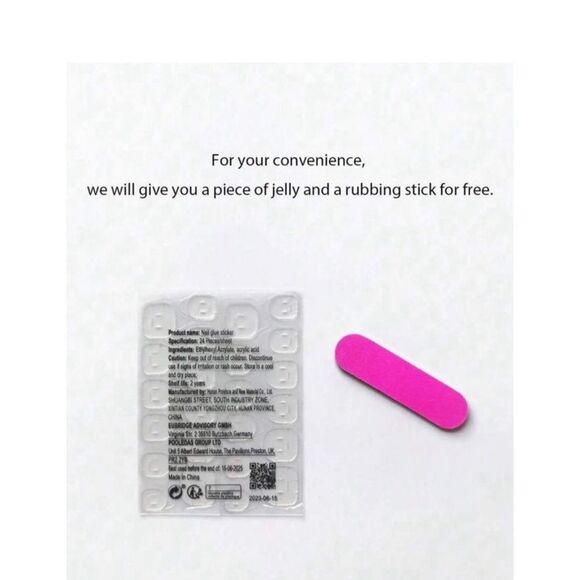 Mob Wife Sophisticated Elegant Red 24 Set Almond Shape Nails - Picture 4 of 11